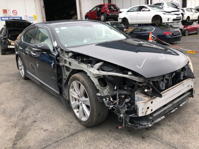 Lexus LS460 USF40