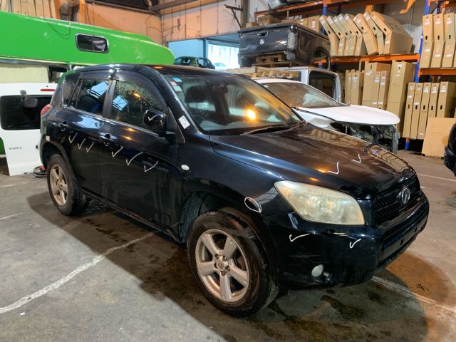 Toyota RAV4 ACA36
