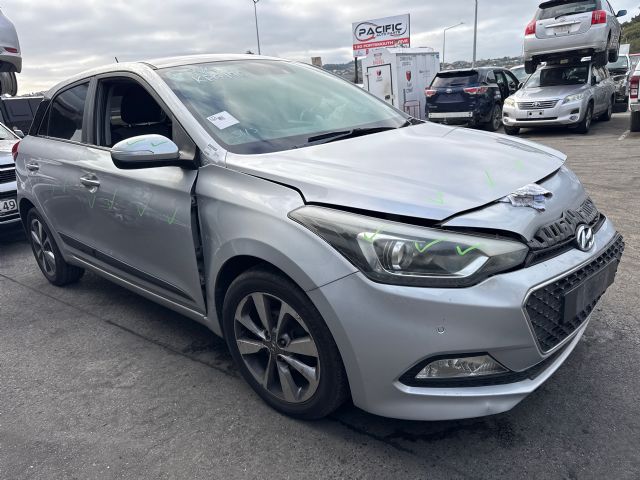 Hyundai i20 HB351